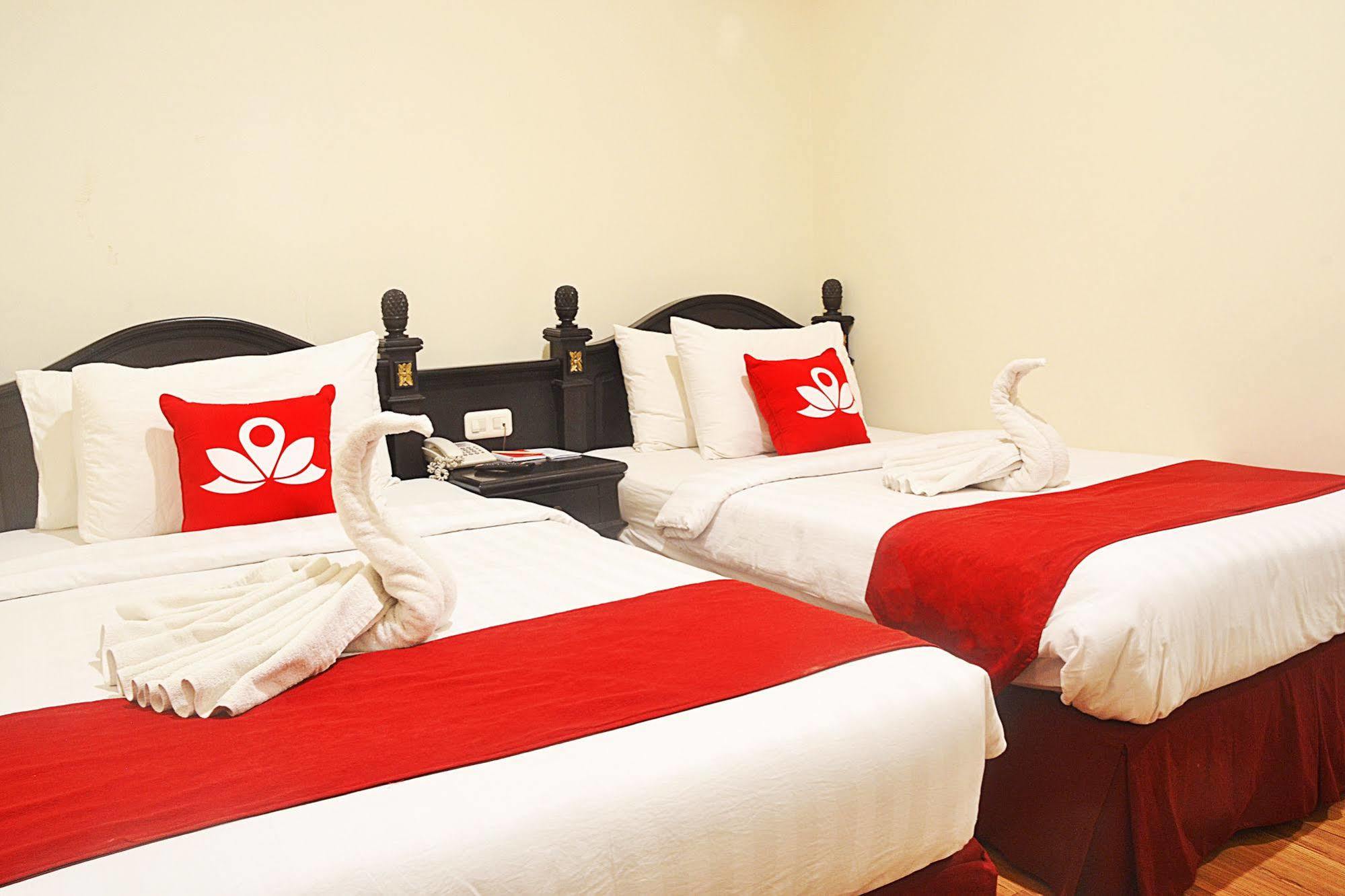 Zen Rooms Sultan Iskandar Muda Surabaya Luaran gambar
